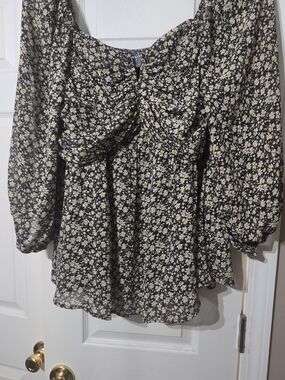 ARULA Black Floral Square-Neck Blouse with Cream Florals